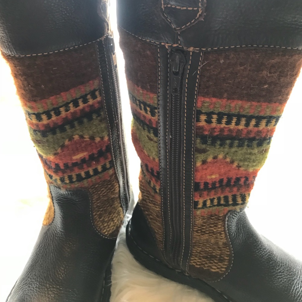 BOOTS! - Picture 3 of 5